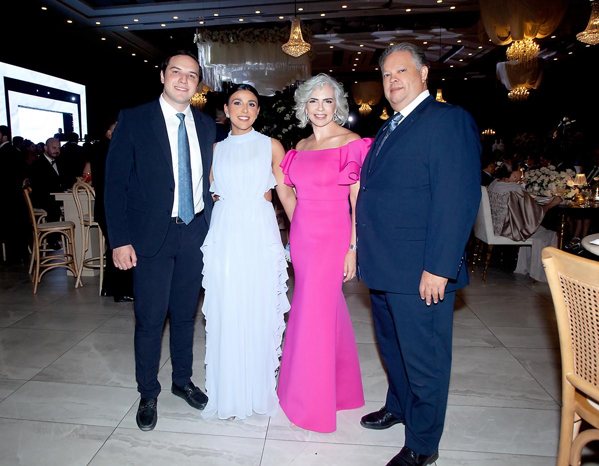 Francisco Ruíz, Arianna Boadla, Mayte Coello y Armando Elvir
