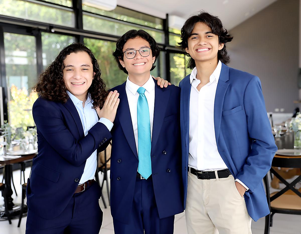 Hugo Sierra, César Santos y Alexander Pocasangre