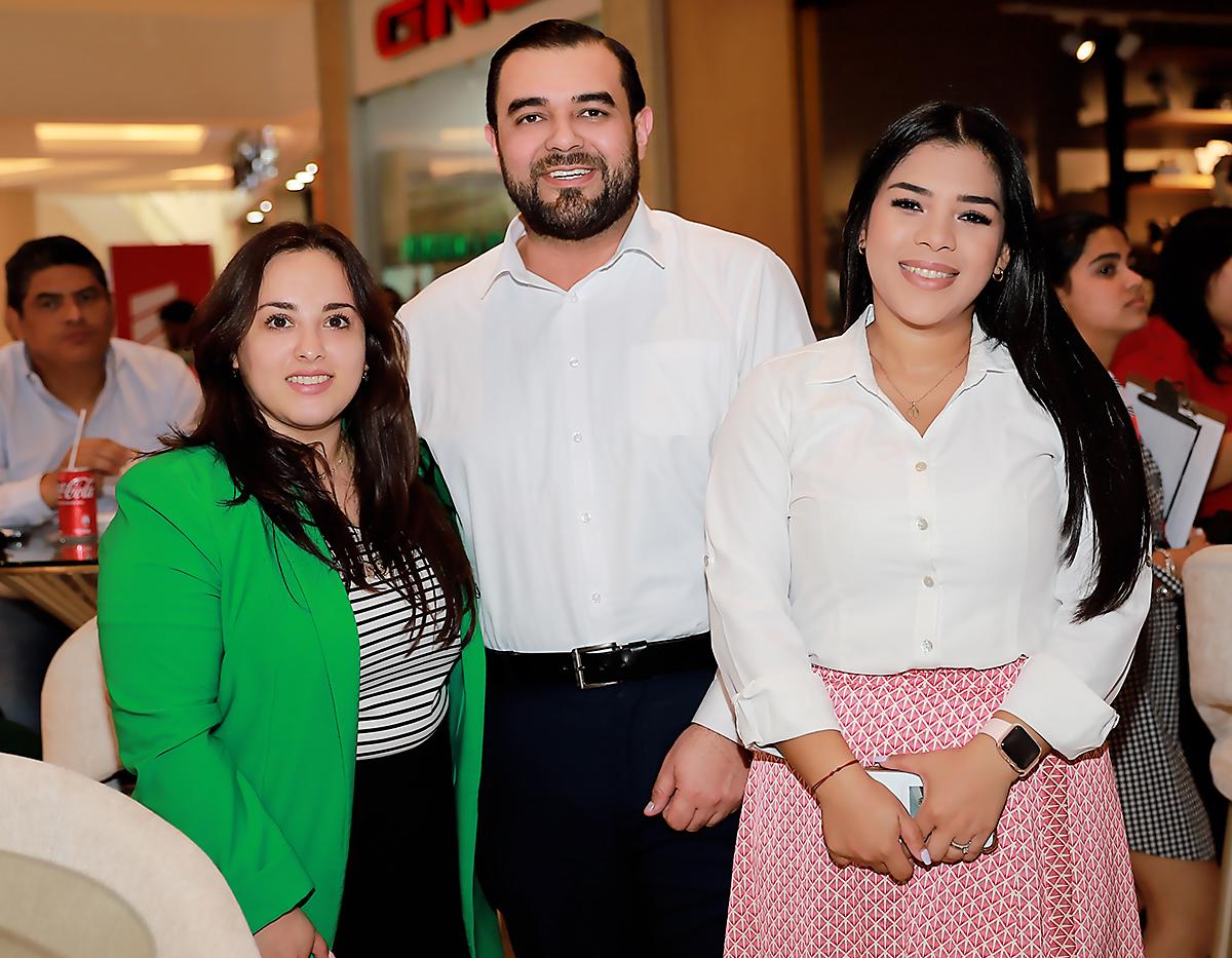 Cinthia Morazán, Raúl Bonilla y Nethy Duarte. 