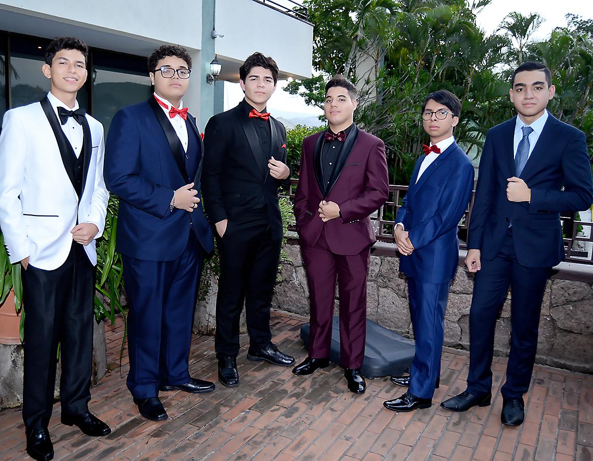 Fiesta de la prom 2024 de England School