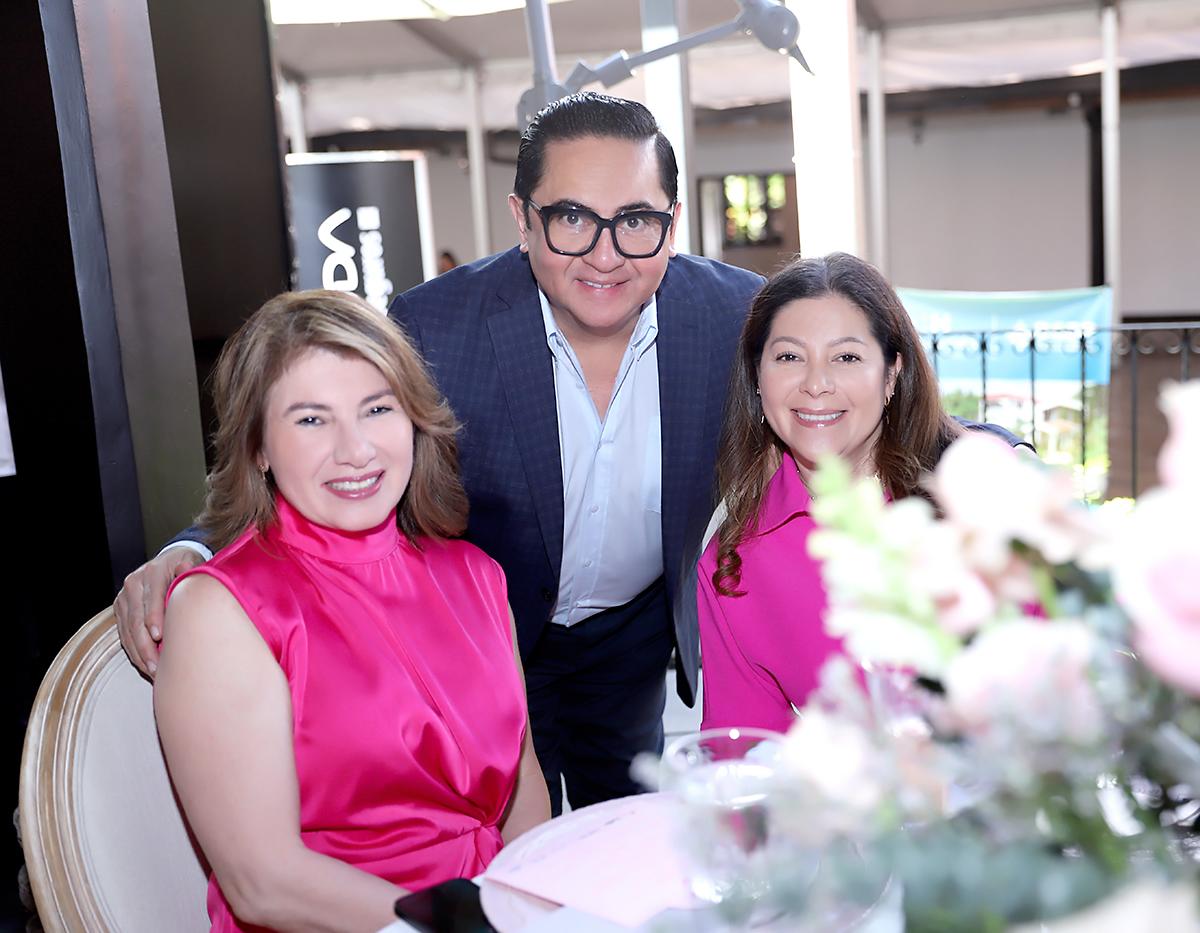 Gladys González, Miguel Chong y Mónica Gil. Gladys González, Miguel Chong y Mónica Gil.