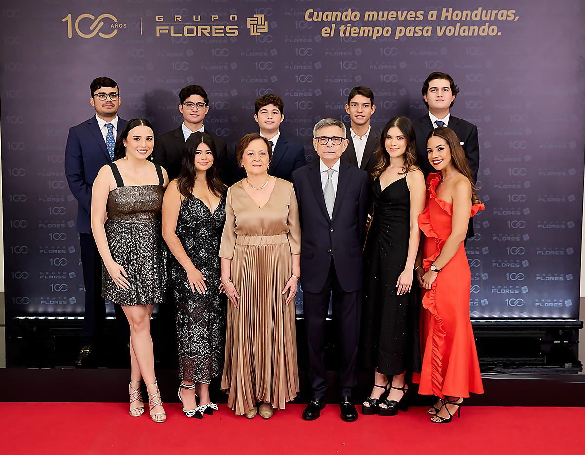 Los invitados a la gala por los 100 años de Grupo Flores
