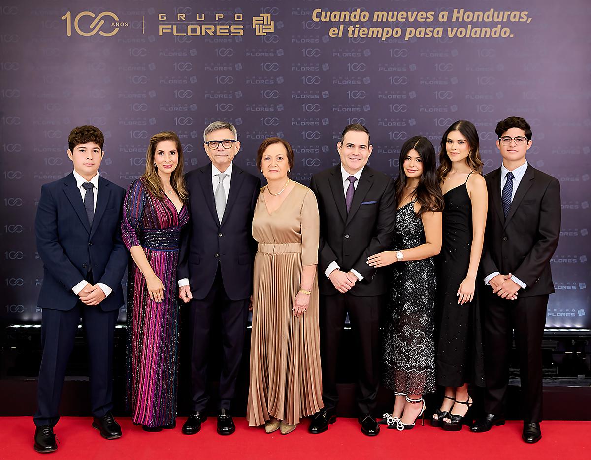 Los invitados a la gala por los 100 años de Grupo Flores