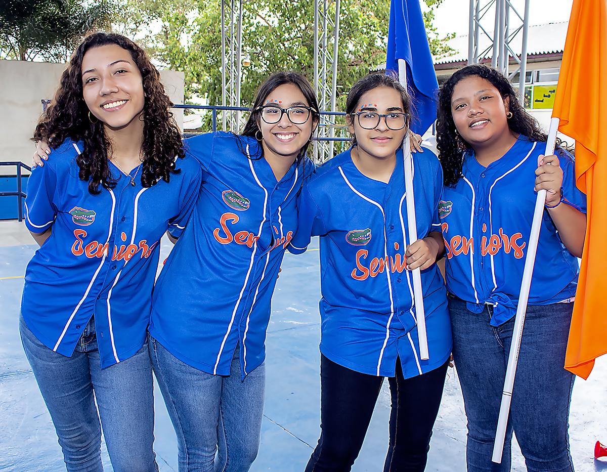 Entrada triunfal de los Seniors de la Estancia School 2023