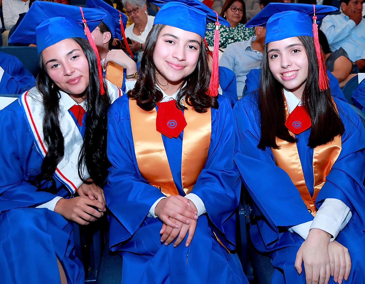 Laura Alessandra Molina, Linda Varela y Luciana Gutiérrez