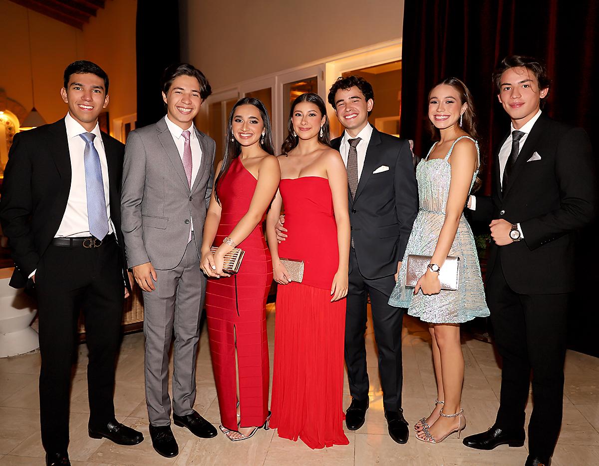 Miguel Bonilla, Martín Fonseca, Valentina Valladares, Melissa Otero, Sebastian Mayer, María José Suárez y Luis López.