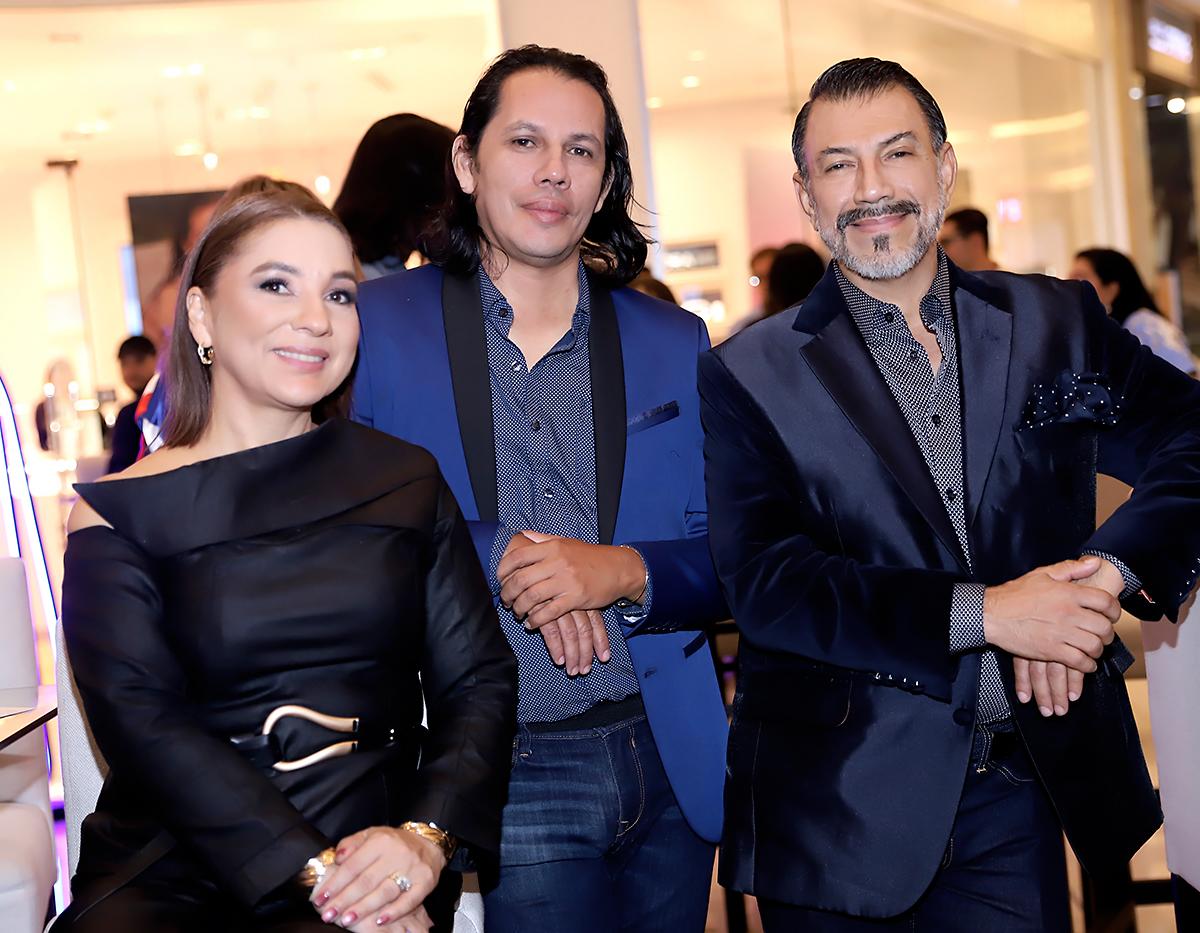 Sandra Noguera, Roberto Ramírez y Yoyo Barrientos.