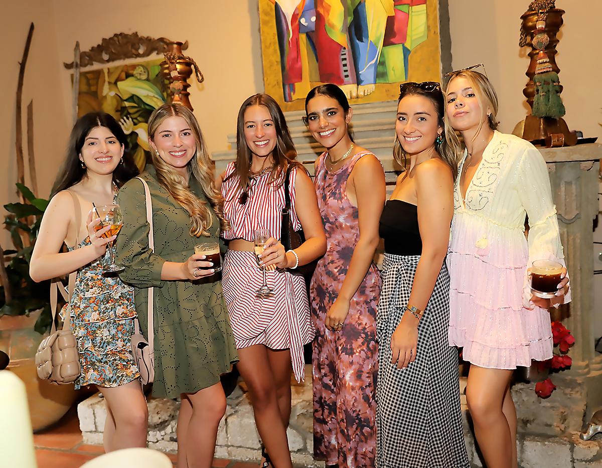 La Fiesta Preboda de Lorella Cuculiza y Derek Herzog