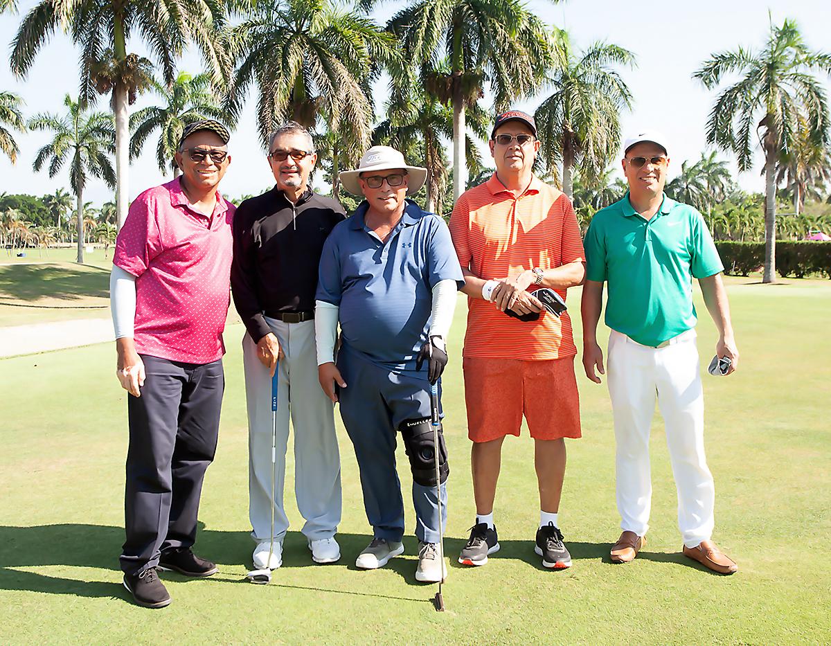 Mario Gómez, Mike Soto, José Prats, Roberto Reynaud y Antonio Escalón.