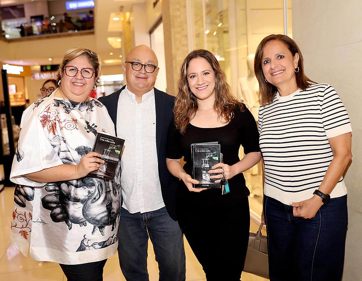 Multiplaza y Revista Estilo Presentaron Book n’ Booze 2025