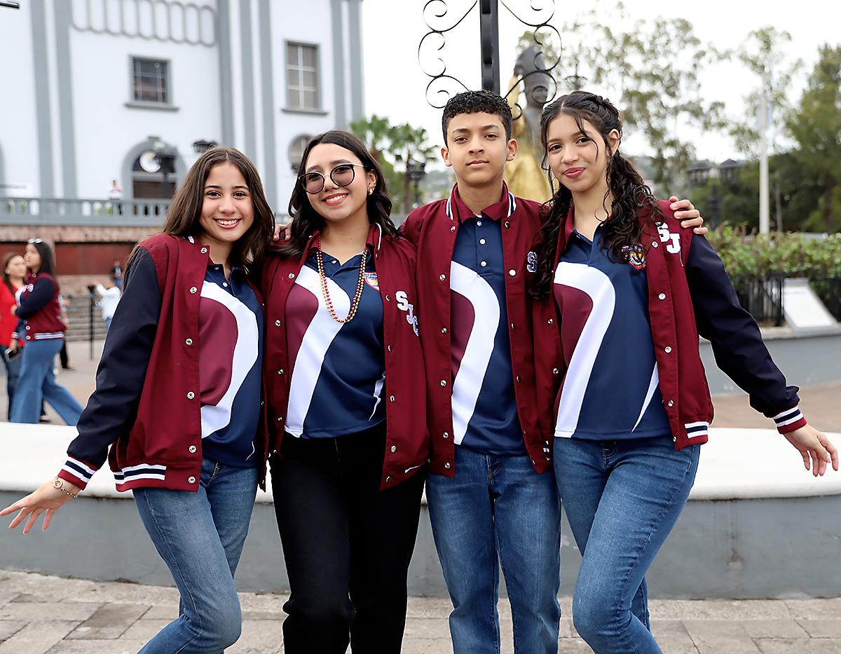  Linda Sierra, Jesús Zelaya y Alisson Cruz 