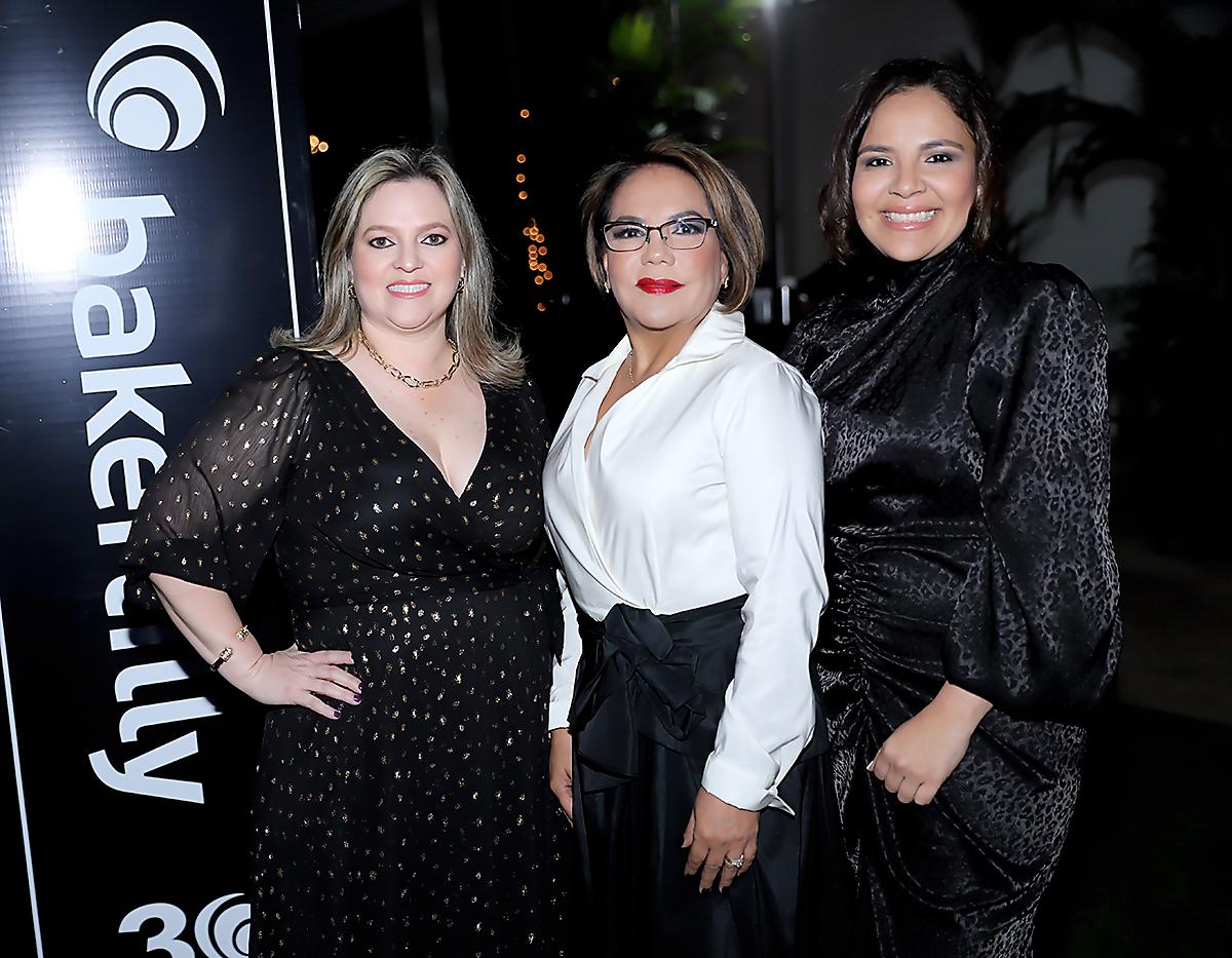 Cecilia Mondragon, María Irías y Melissa Ramos.