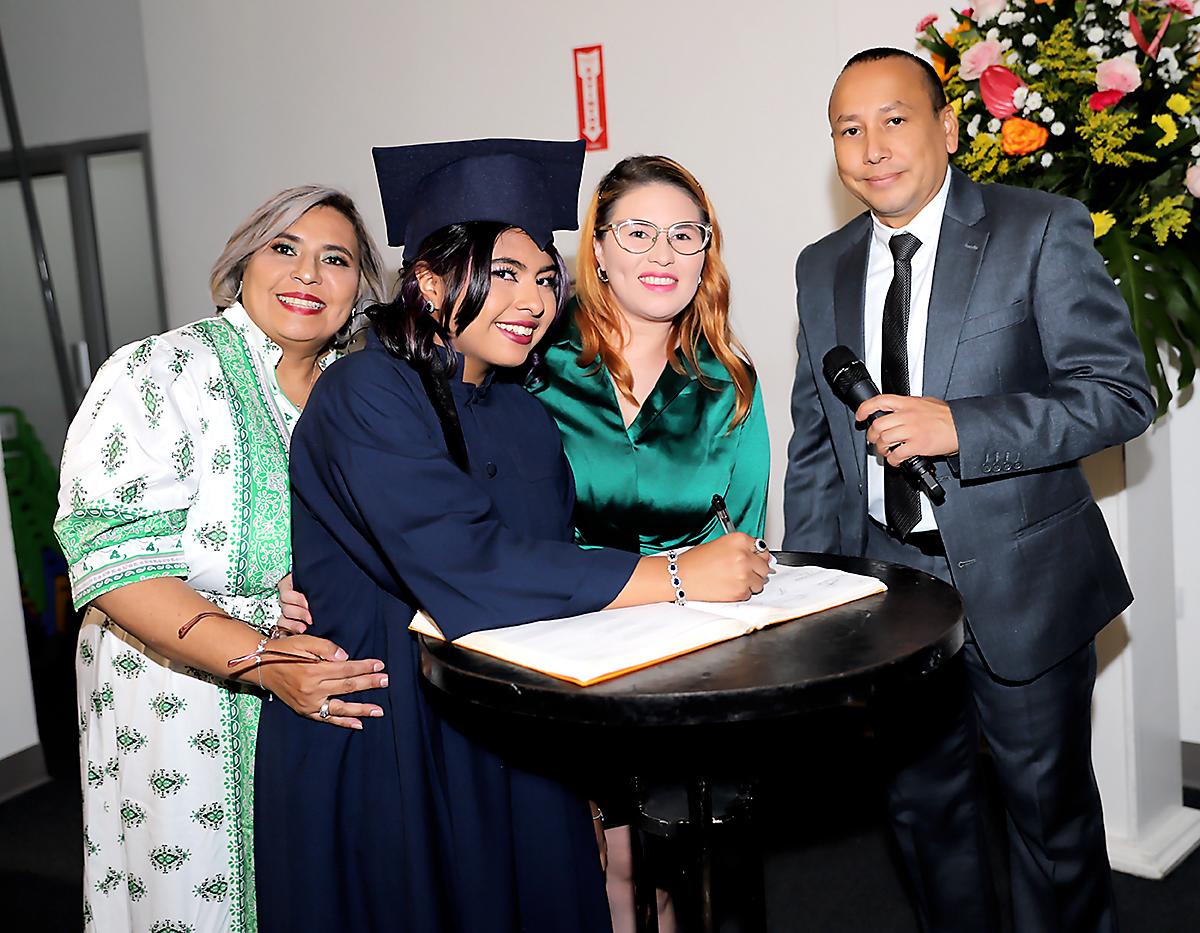 Entrega de títulos de la Intercontinental School 2023