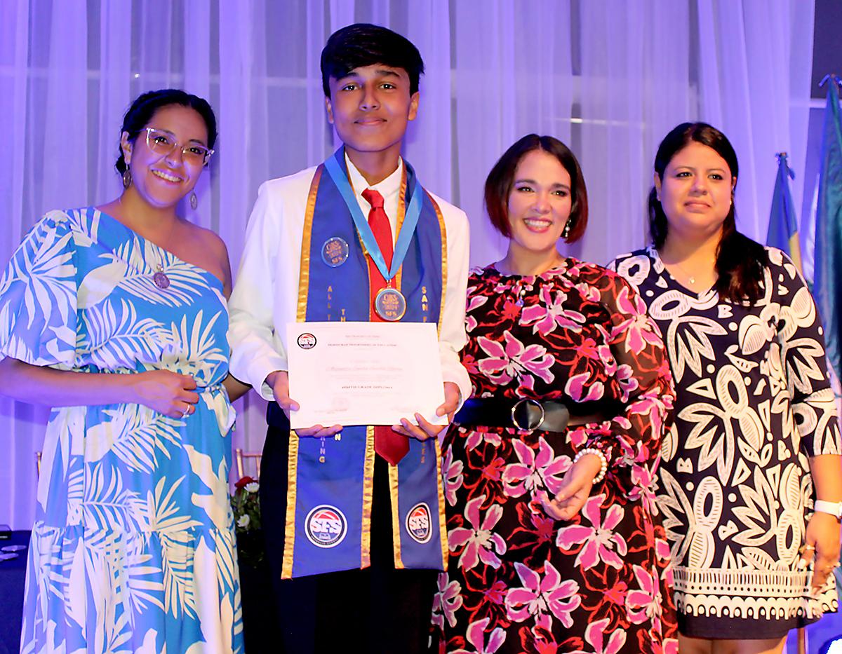 Graduación de Noveno Grado de San Francisco de Sales 2024