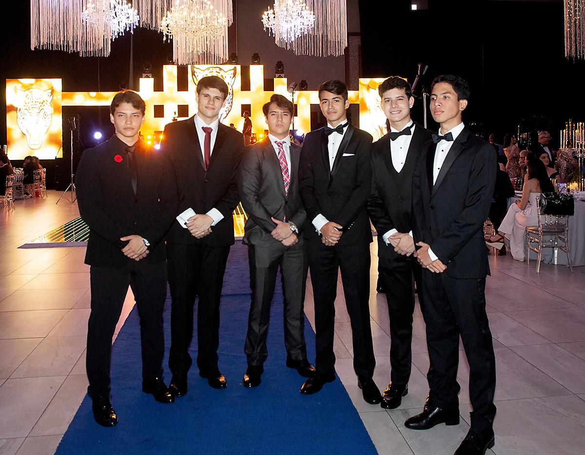 Fiesta de la prom 2024 de Seran School