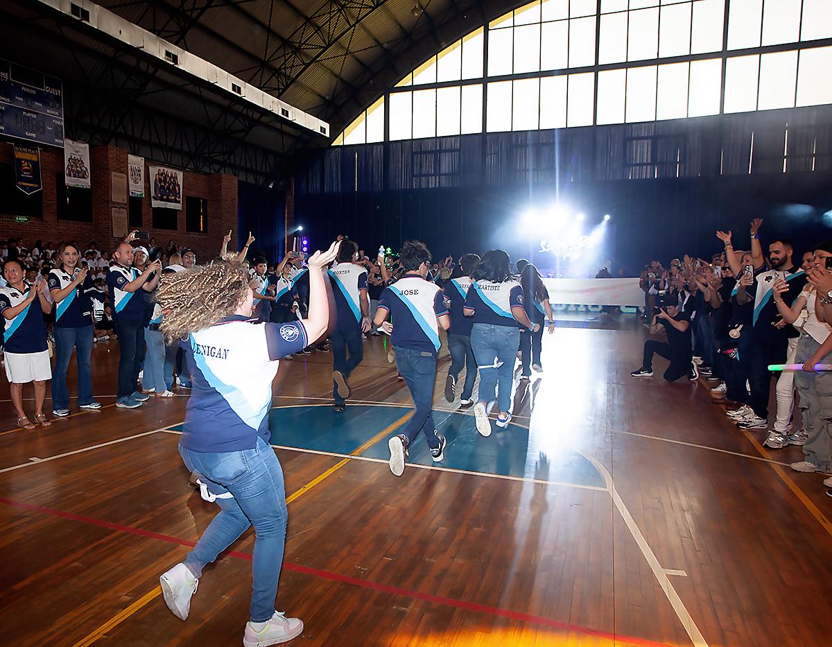 Senior entrance 2025 de Seran School
