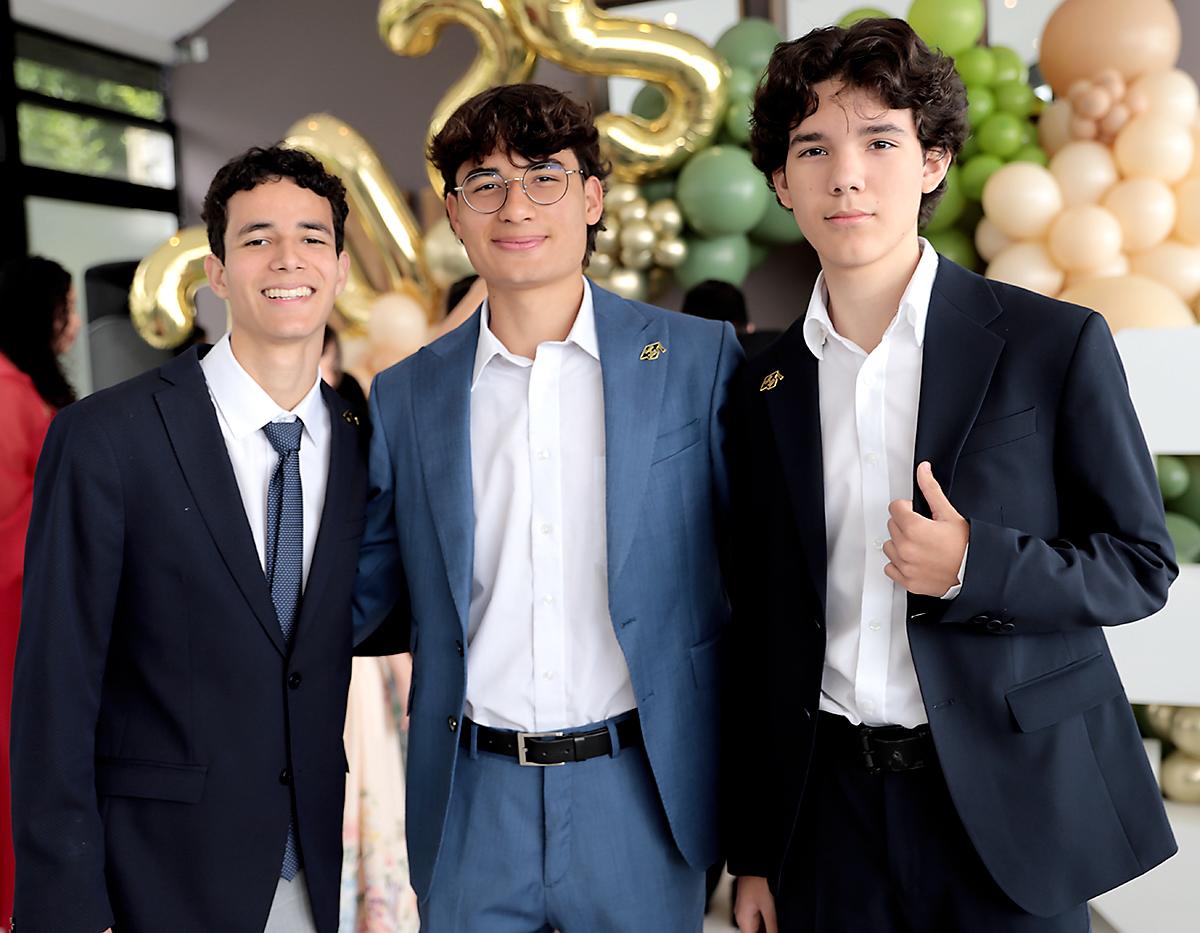 Leonardo Martínez, Pablo Hughes y Daniel Rivera.