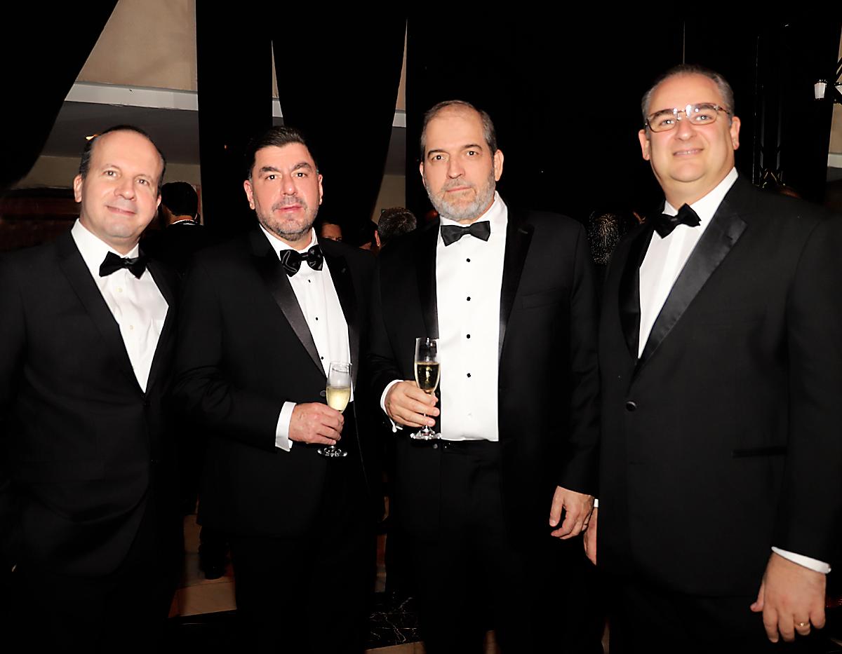 Invitados a la prom de la American School of Tegucigalpa