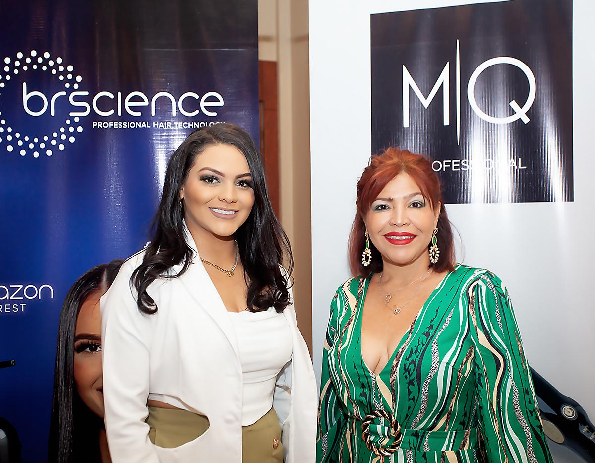 Laura Izaguirre y Brenda Orellana.