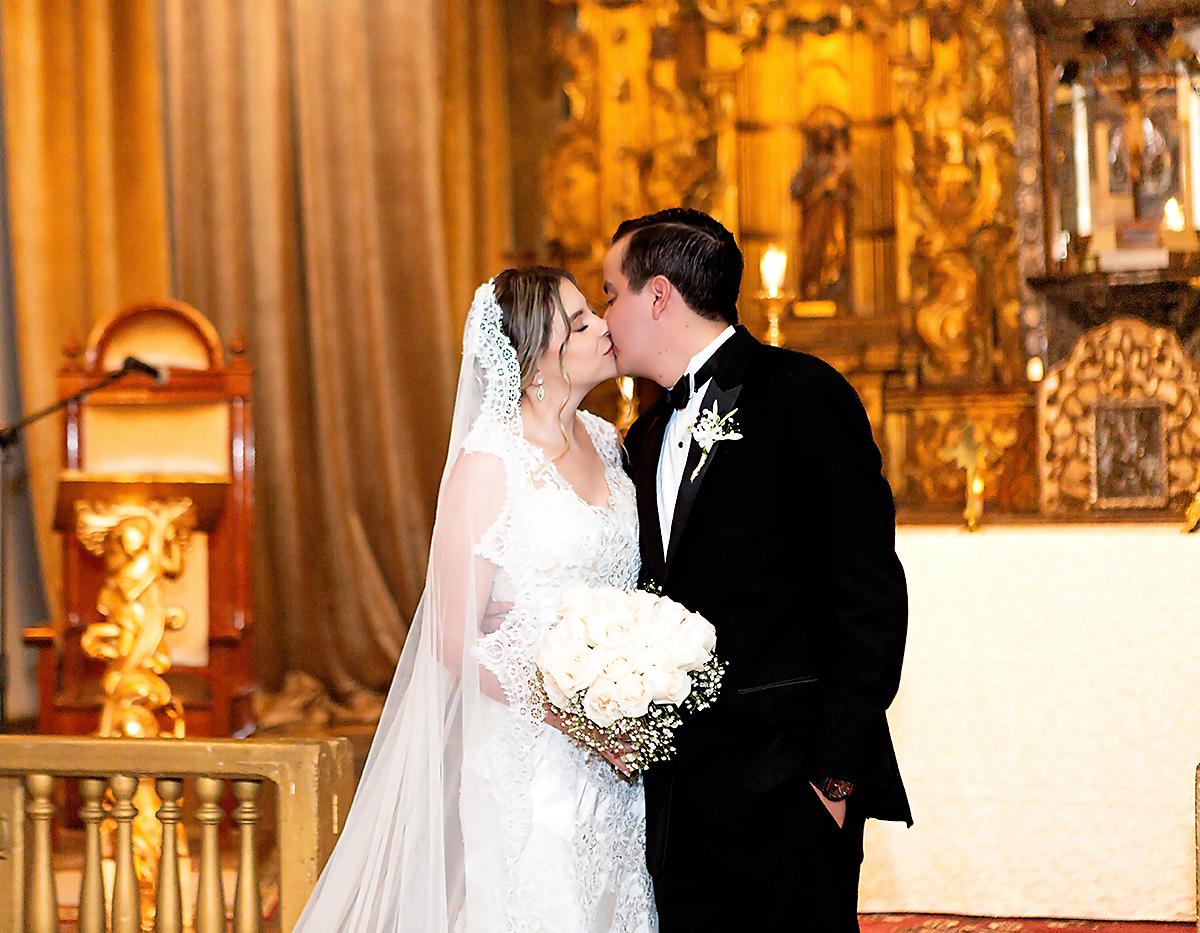 La boda de Orlando Cantarero y Gypsy Galindo