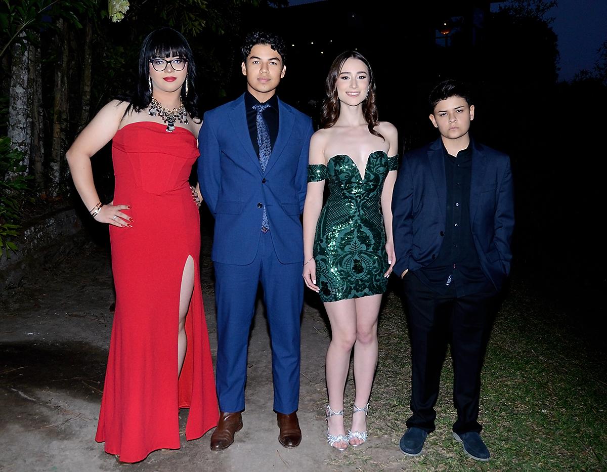 Katina Distefano, Elmer Hernández, Monique Wilson y Sofía Valladares.