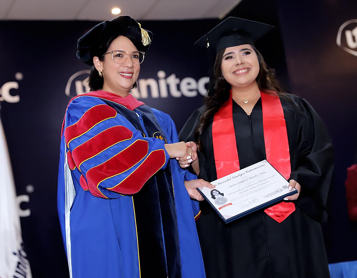 Graduaciones de Pregrado UNITEC TGU 2024