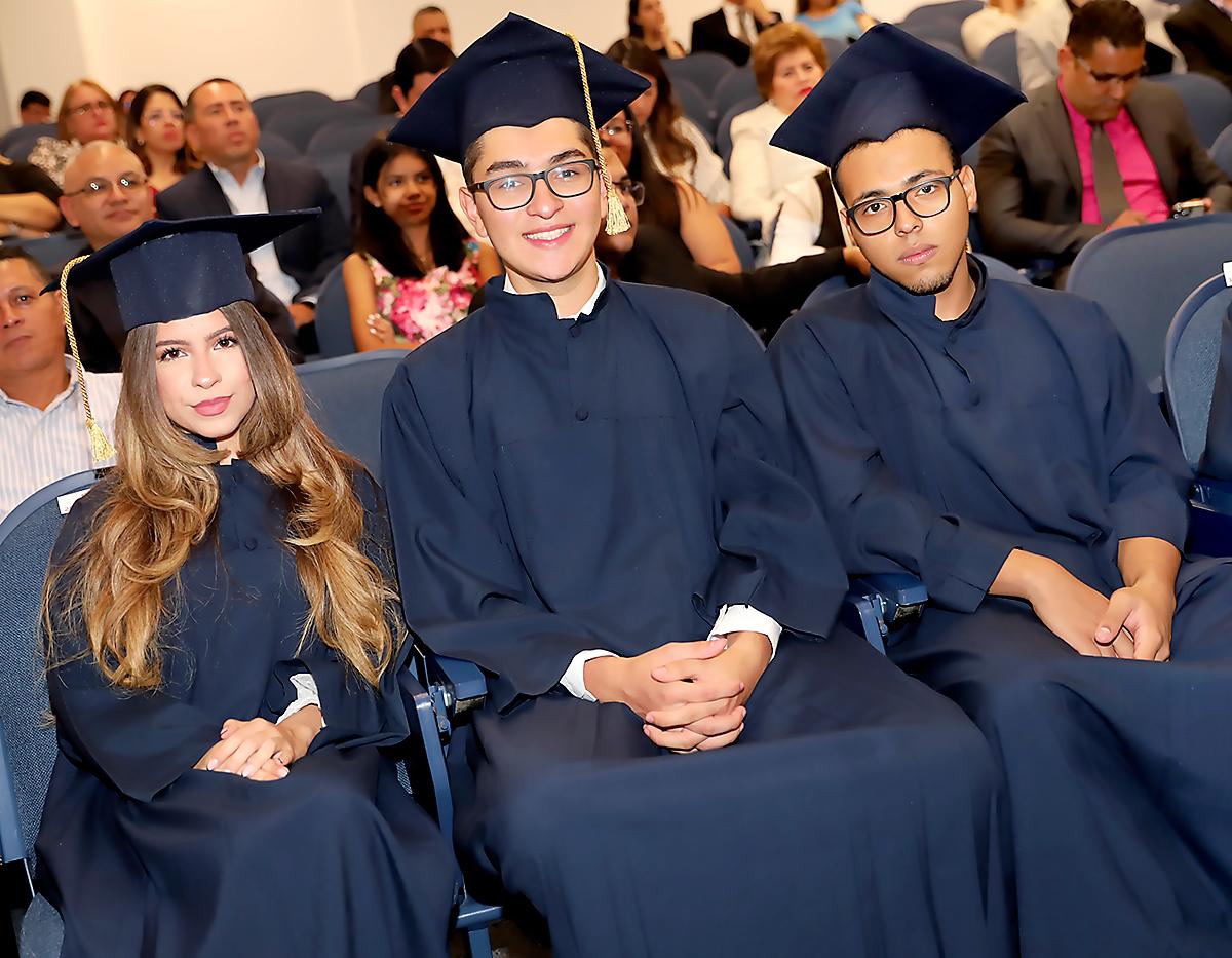 Nicolle Cerrato, Osman Funes y Rafael Barahona