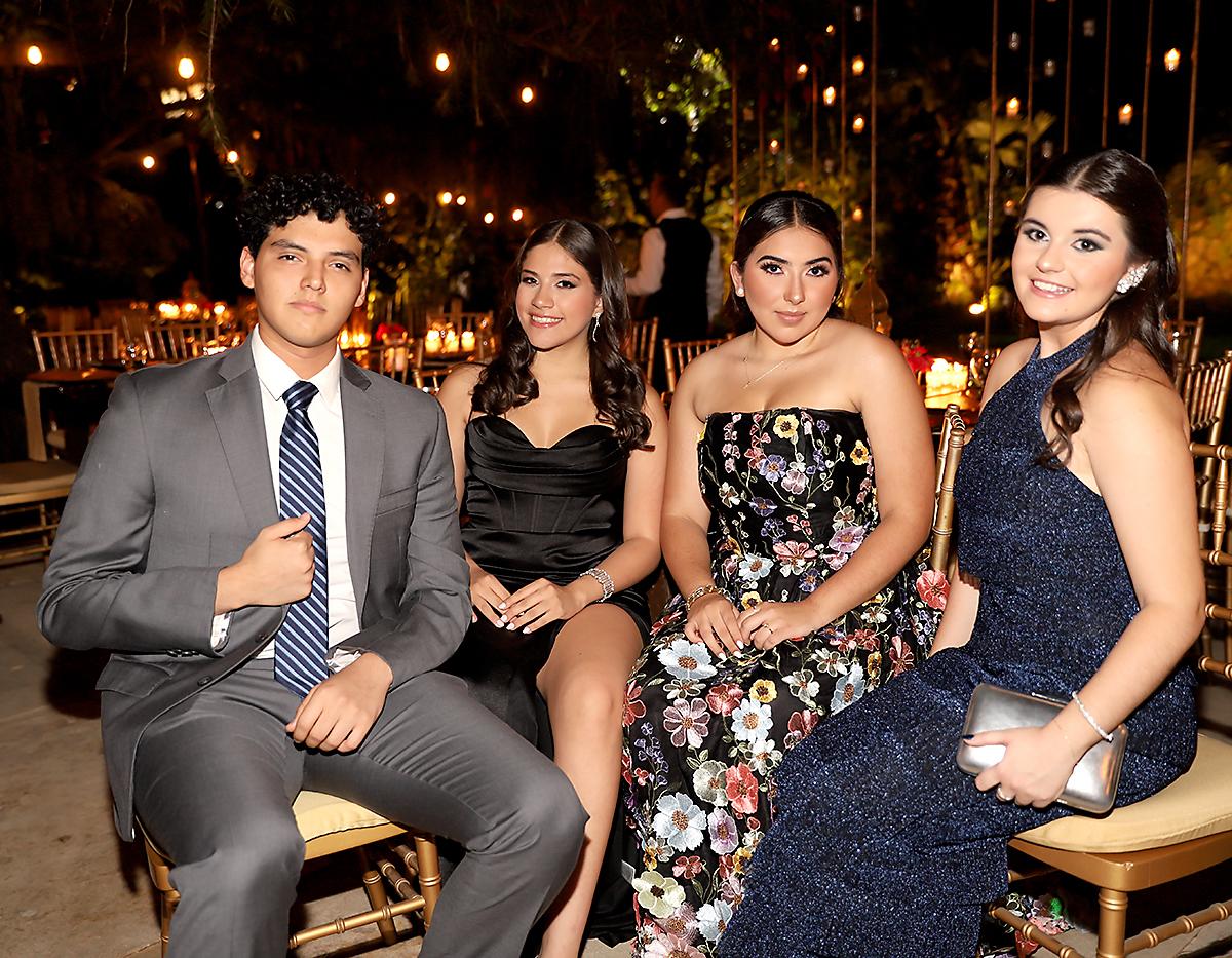 xxx, Sophie Fajardo, Isabella Maradiaga y Andrea Llanes.