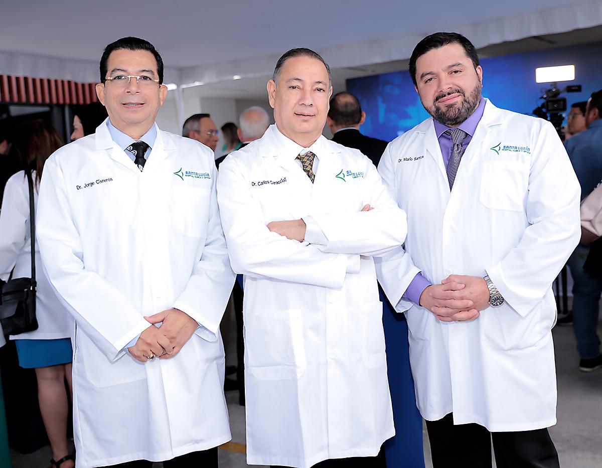 Jorge Cisneros, Carlos Caraccioli y Mario Santos.