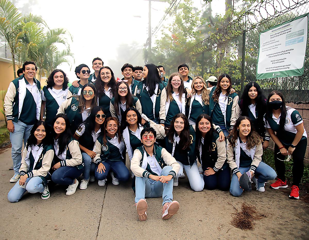 Senior Entrance de la Academia Los Pinares 2023