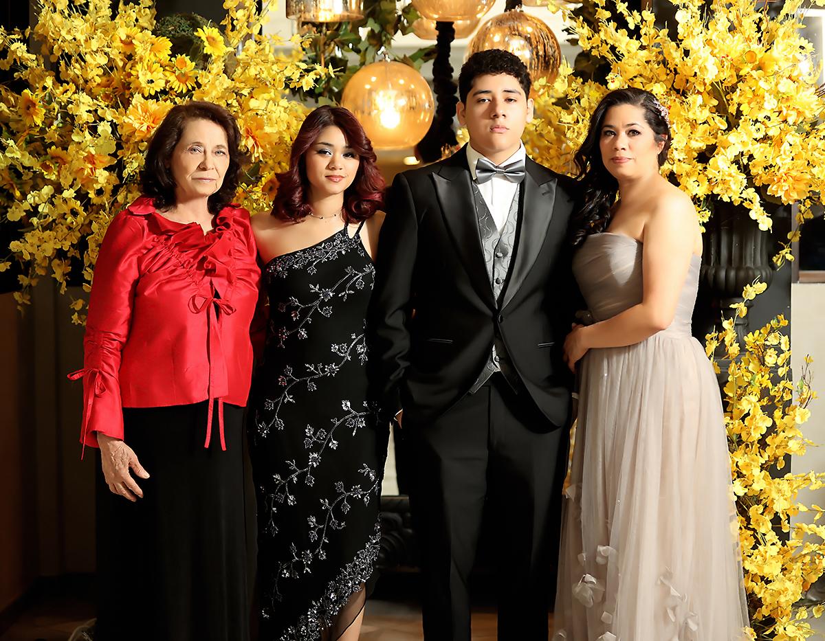 Invitados de la prom 2025 de Dowal School