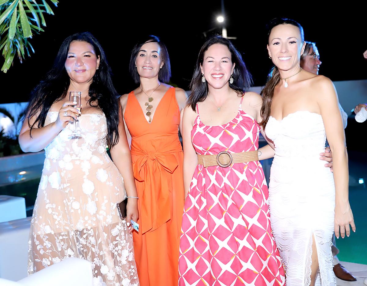 Telma Alvarado, Ana Ponce, Elena González y Aroa Gómez.