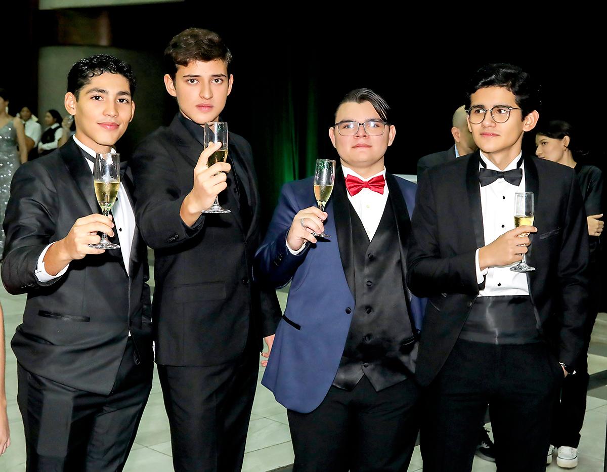 Guillermo Gámez, Jesús Alvarado, Fabián Palacio y Mario Torres.