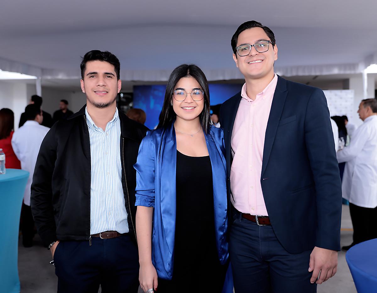 Mario Amaya, Isabela Zapata y Josué David.