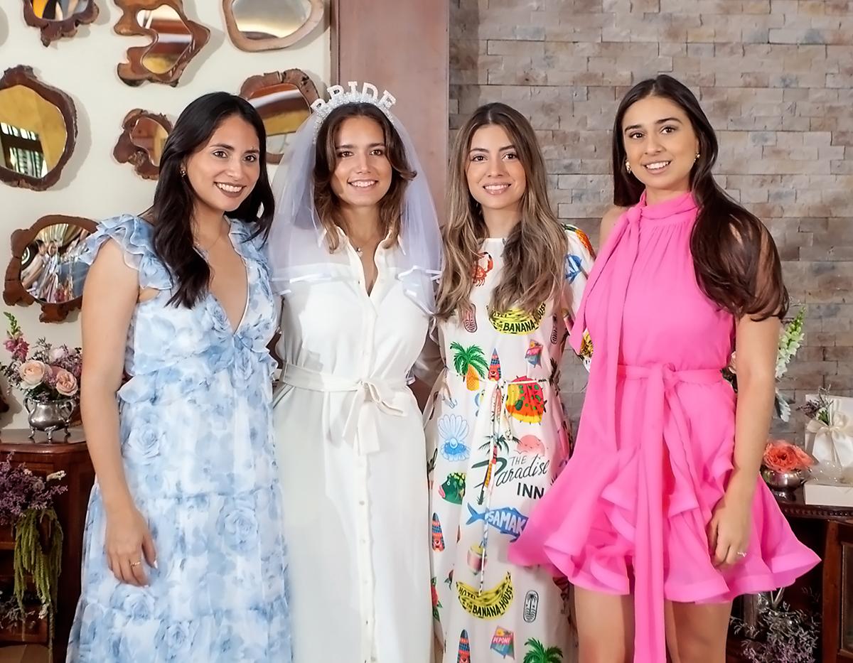 Sara Bustillo, Alexandra Tinoco, Brenda Rodríguez e Isabella Ramírez.