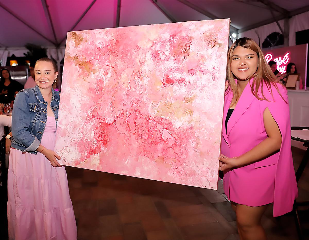 Uno de los productos subastados fue una pintura de la artistas plástica hondureña Nora Buchanan 