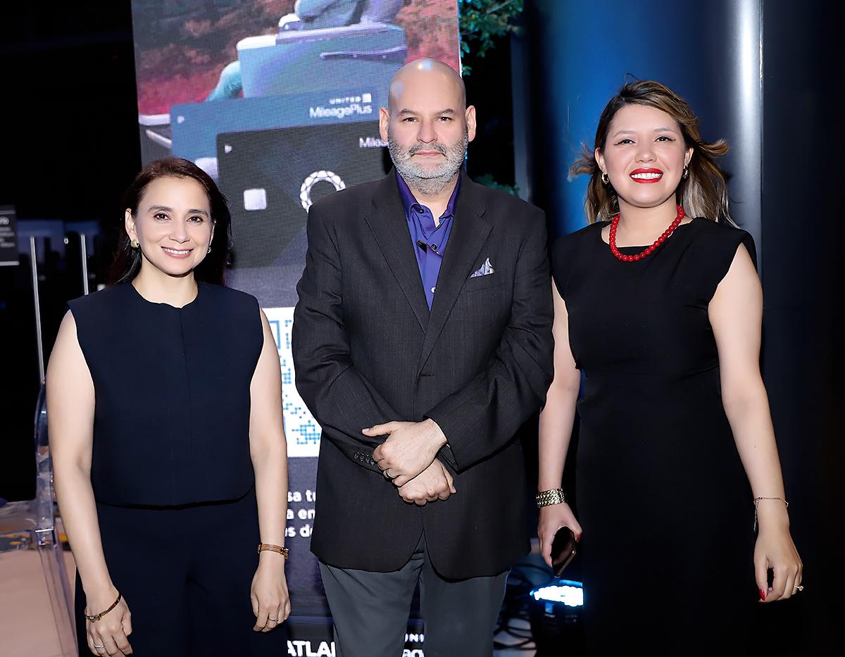 Erika Pinto, Rodolfo Velázquez y Dani Alonzo.