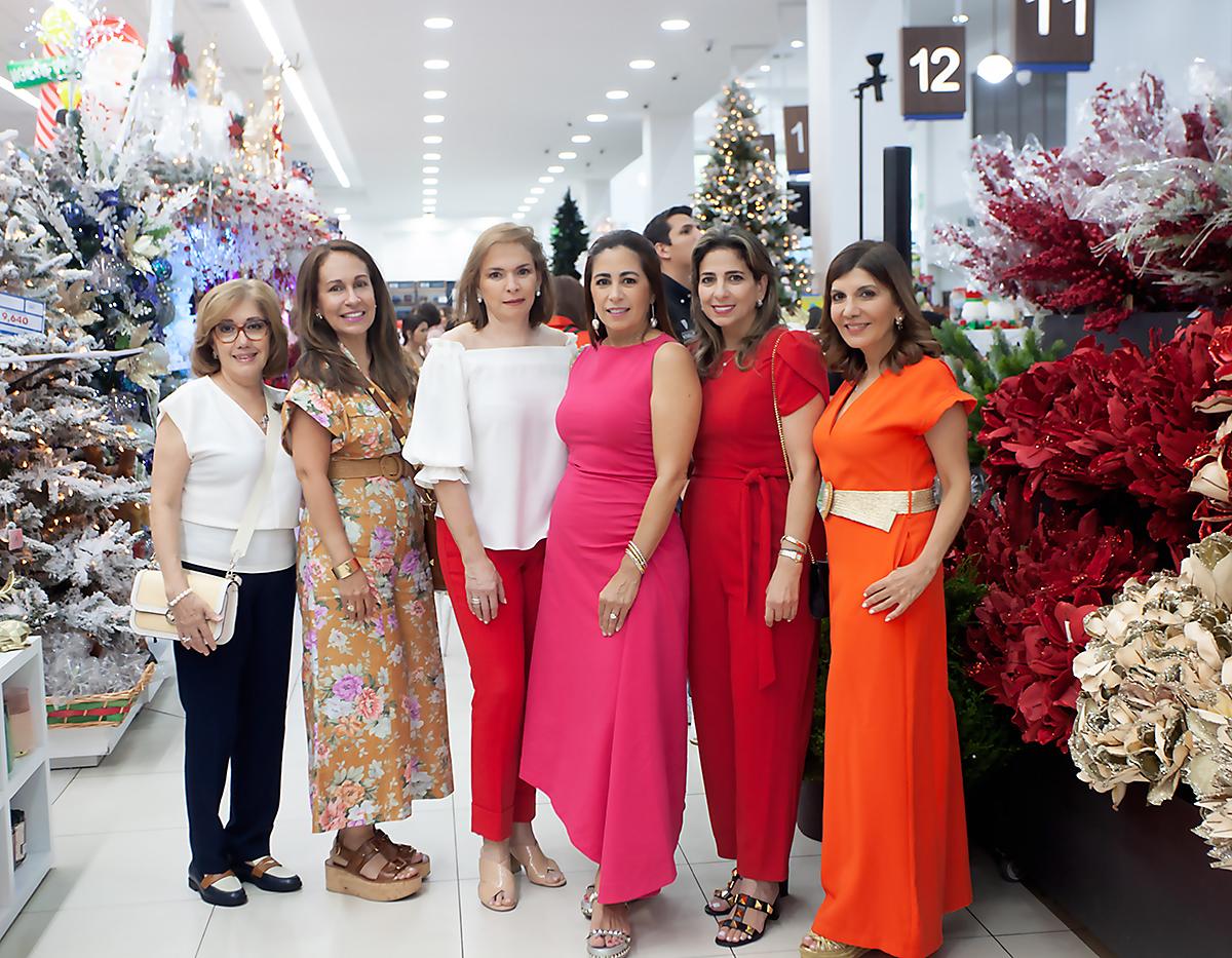 Anabelle Rodríguez, Martha Lee Quiroz, Claudia Albir, Tricia Matuty, Leyla Faraj y Sandra Panayotti.