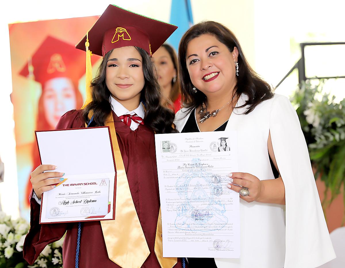 Graduación 2024 de Mayan School
