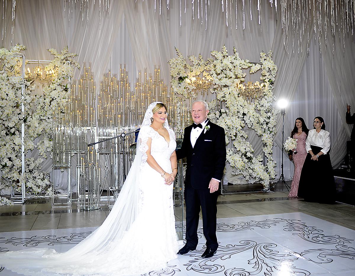 Boda de Roger Valladares y Emma Mejía