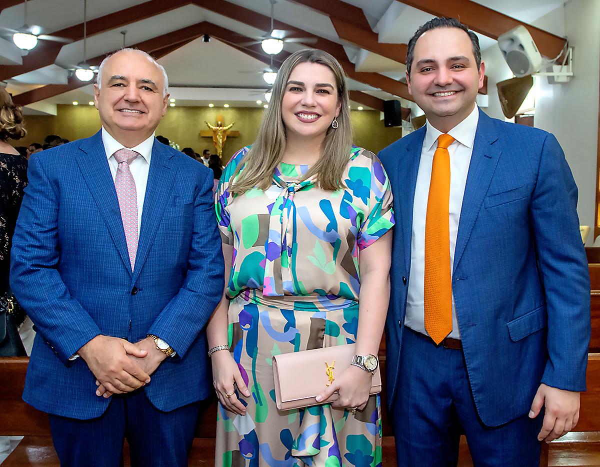 Raymond, Monique y Ghansan Maalouf.