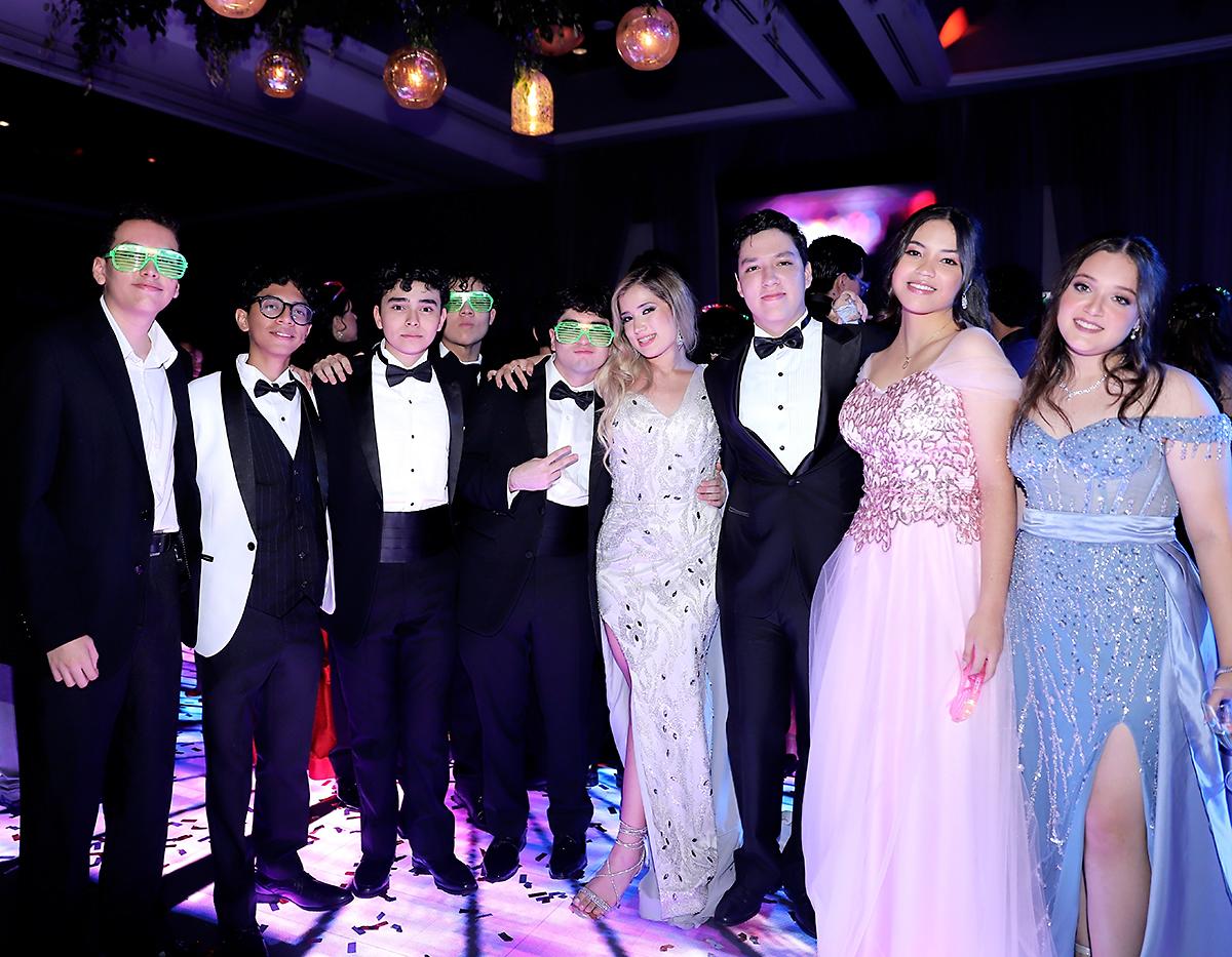 Fiesta de la prom 2024 de Antares y Aldebarán