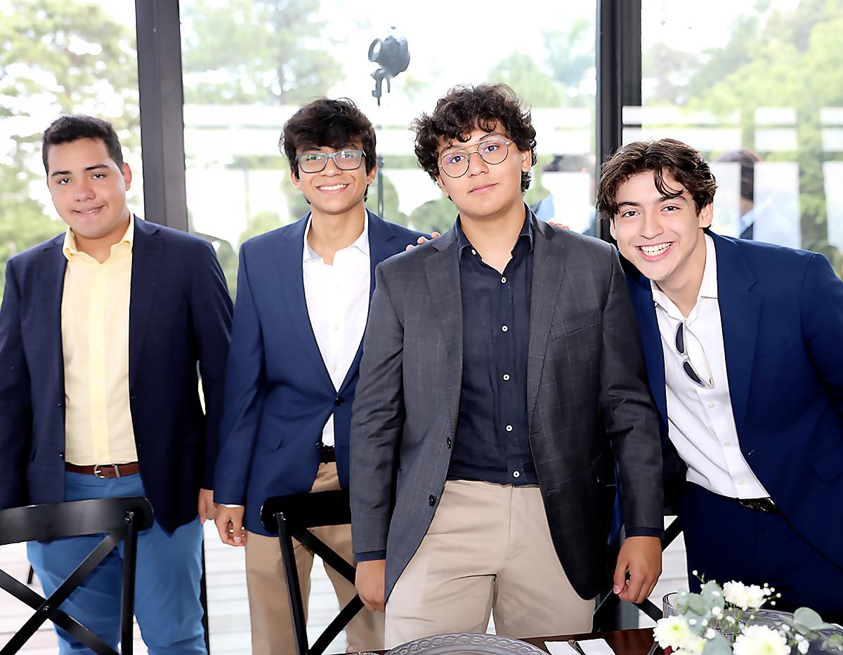 Andrew Arévalo, Diego Pocasangre, José Andrés Morán y Carlos Sánchez