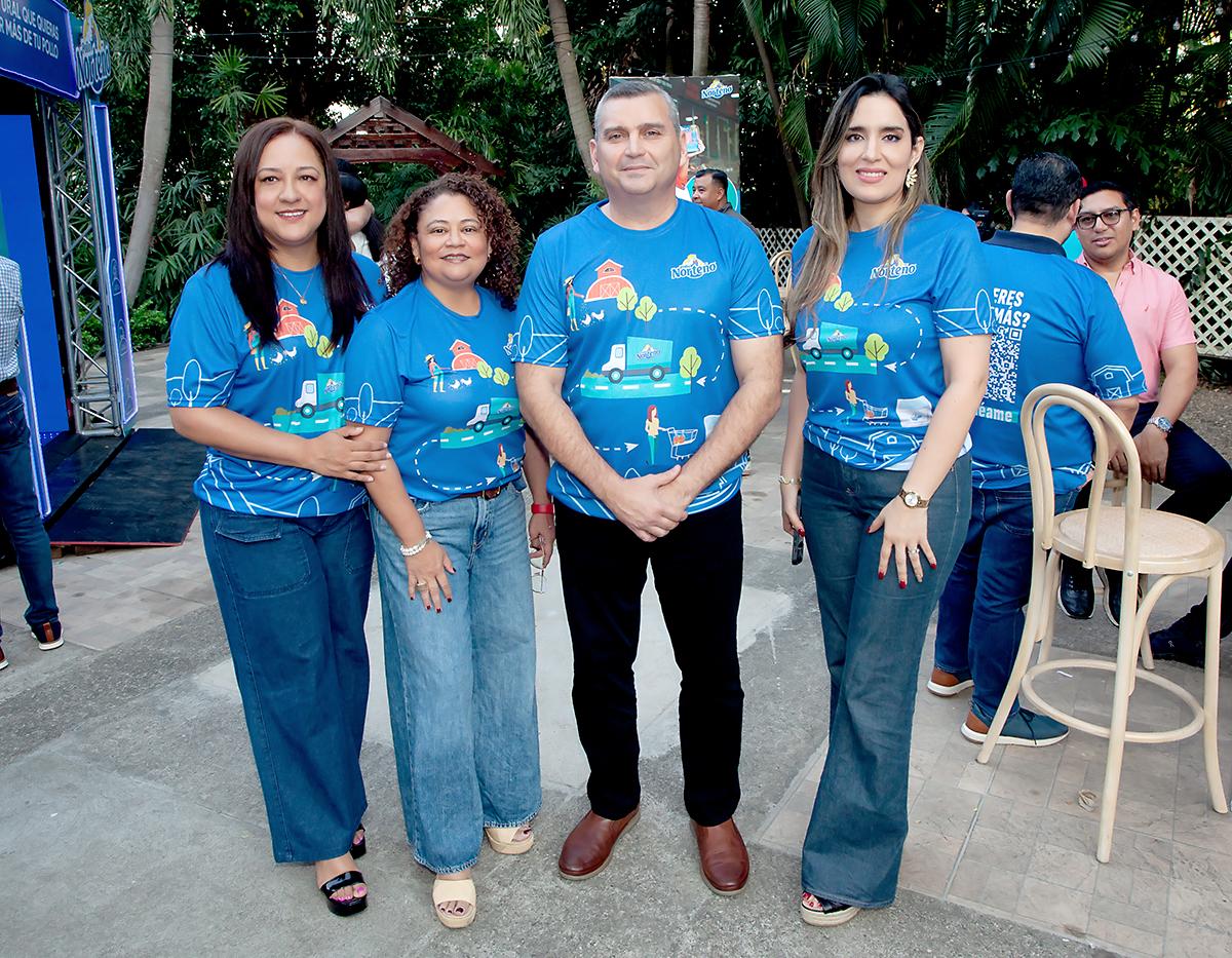 Catalina Noriega, Malena Murillo, Farid Kattum y Cinthia Almendarez.
