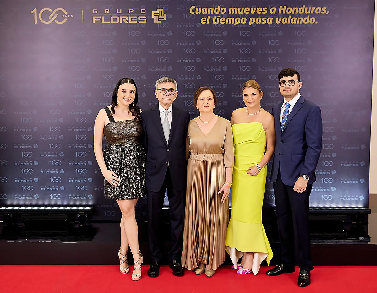 Los invitados a la gala por los 100 años de Grupo Flores