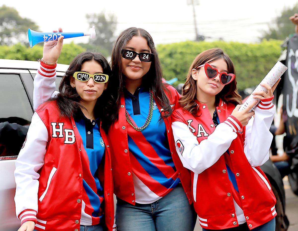 Helen Argeñal, Hannia López y Katherine Bonilla