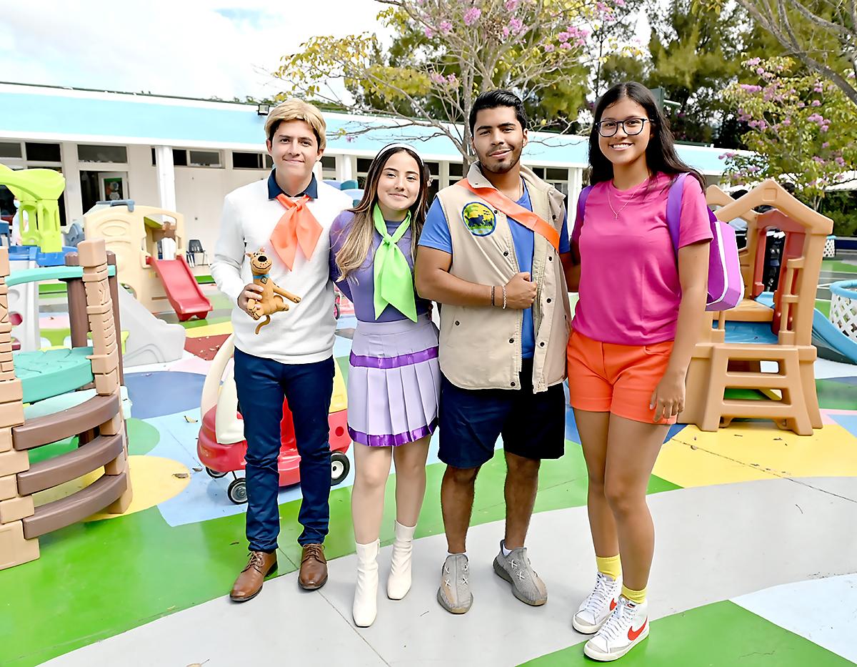 Diego Carlos Hernández, Rebeca Flores, Diego López y Valeria Jerez