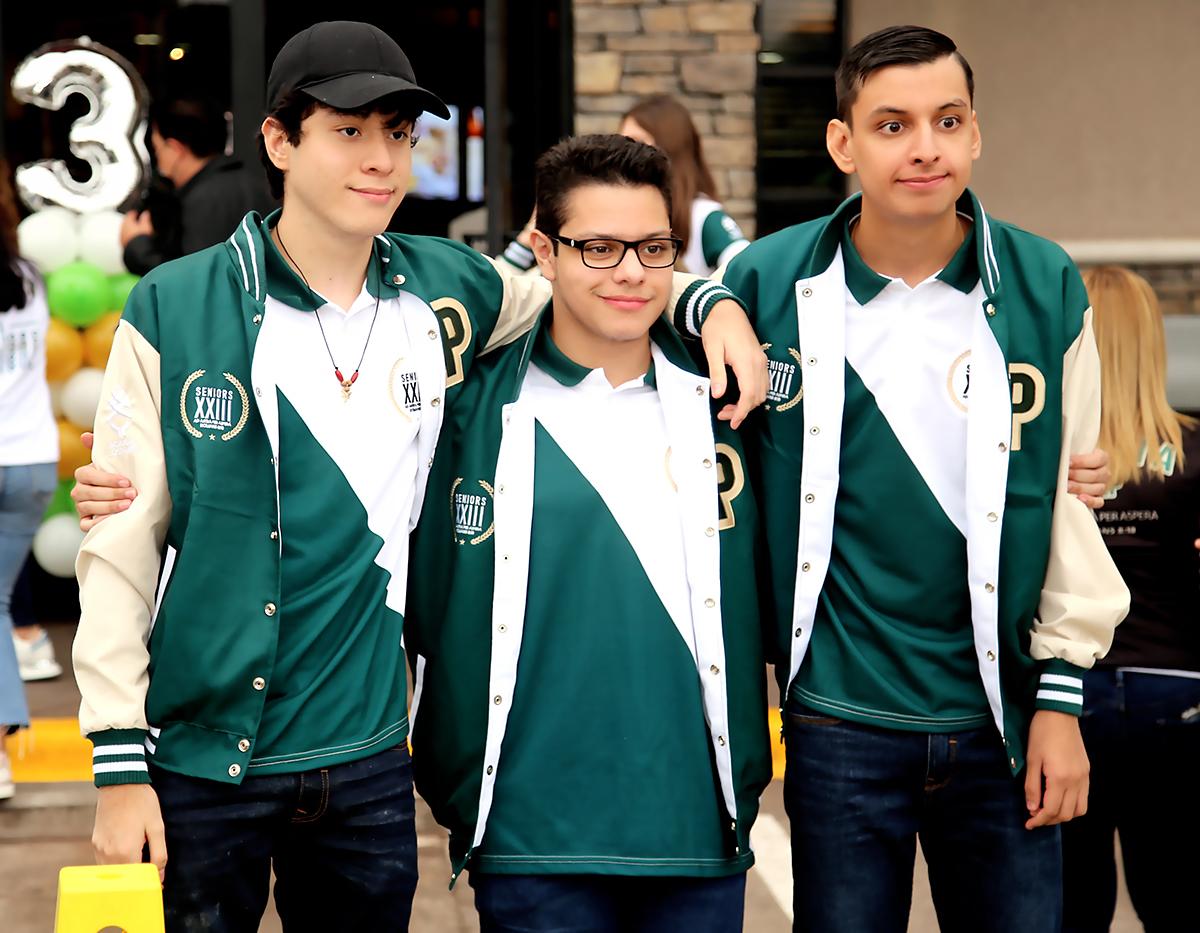 Mathew Dominguez, Carlos Pineda y Diego Mejía