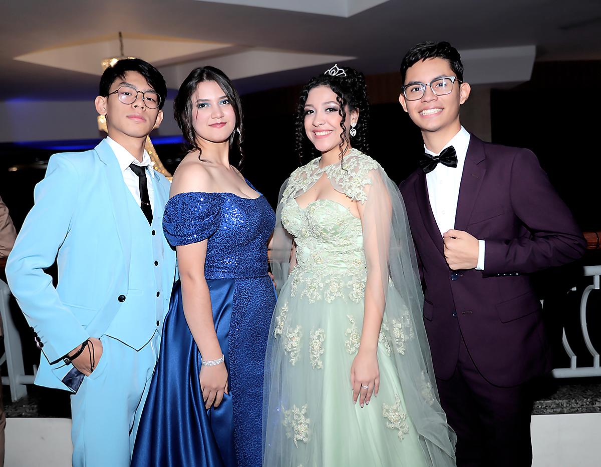 Fiesta de la prom 2024 del San José del Carmen