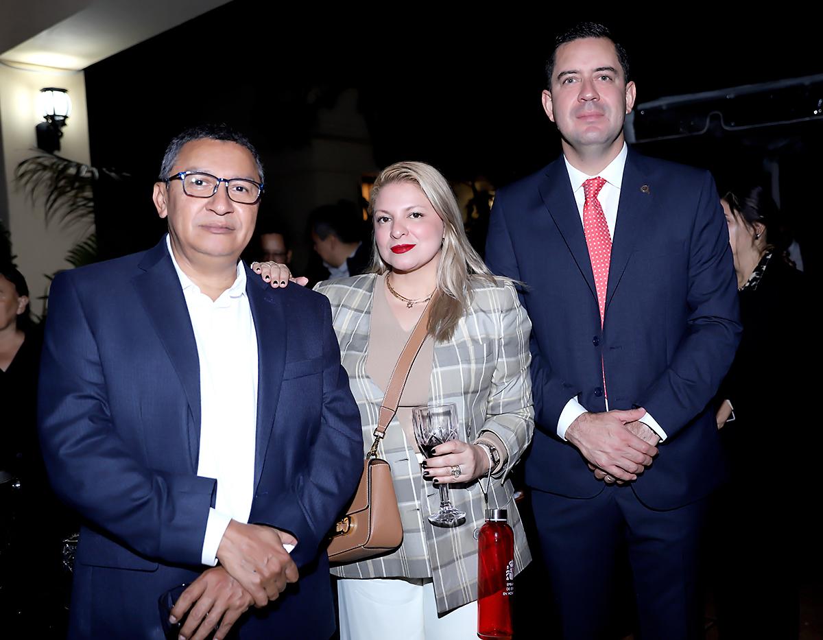 España celebra su Fiesta Nacional con una elegante velada en Tegucigalpa